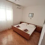 Kamena 57 Гостевой дом Тучепи