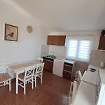 Kamena 57 3*