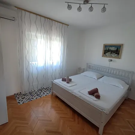 Gostinjska kuća Kamena 57