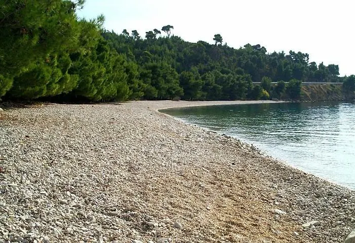 Konukevi Kamena 57 3*