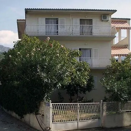 Gæstehus Kamena 57 *